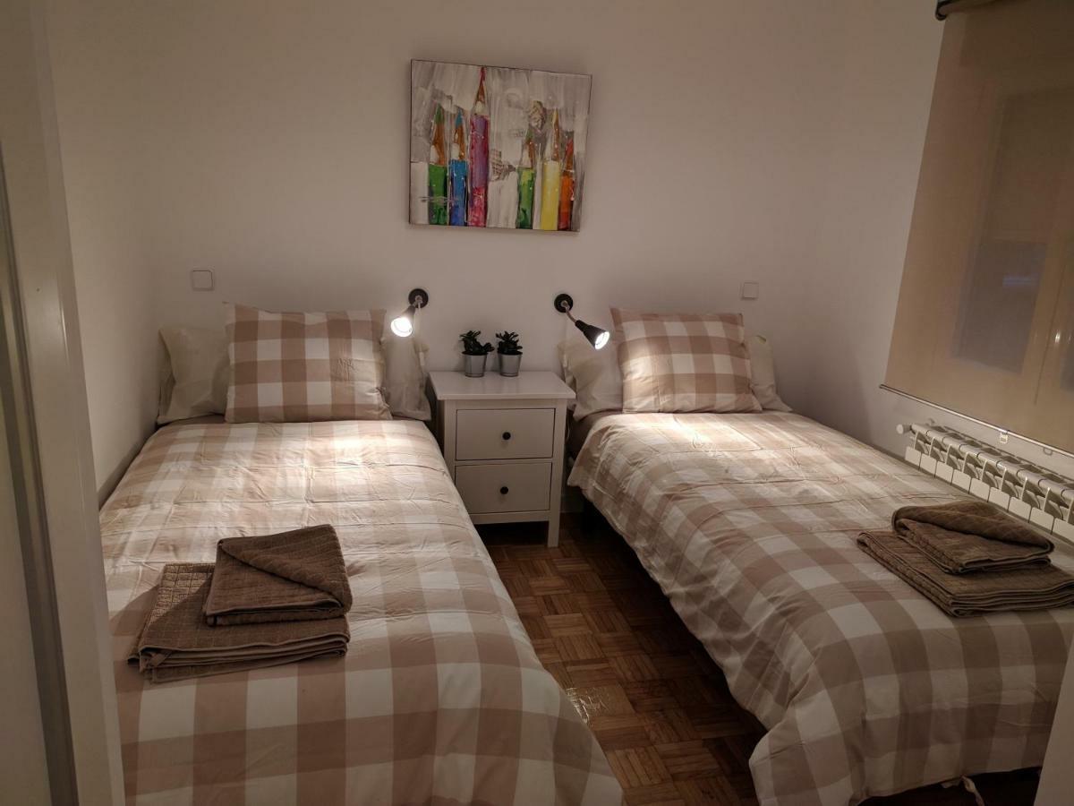 Gran Apartamento Cerca de Atocha Apartment Madrid Bagian luar foto