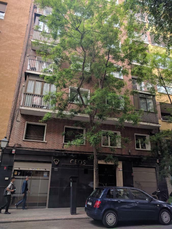 Gran Apartamento Cerca de Atocha Apartment Madrid Bagian luar foto