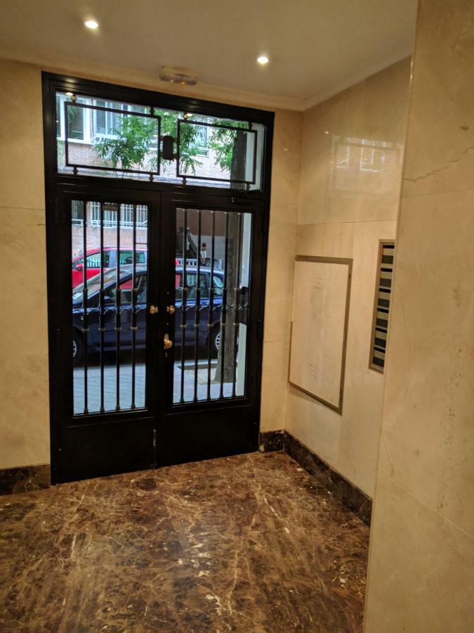 Gran Apartamento Cerca de Atocha Apartment Madrid Bagian luar foto